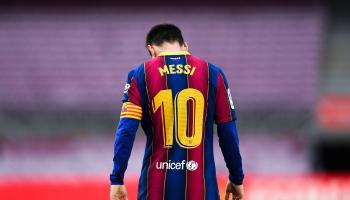 ظهر ميسي مع برشلونة على ملعب كامب نو في مايو 2021 (ديفيد راموس/Getty)
